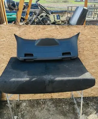 Ford Focus Tailgate trim 