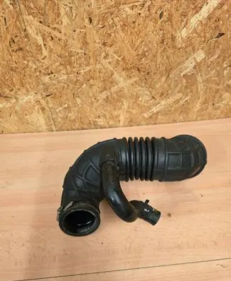 Opel Antara Turbo air intake inlet pipe/hose 20998611