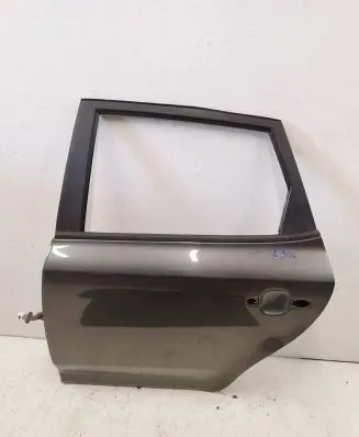 KIA Ceed Rear door