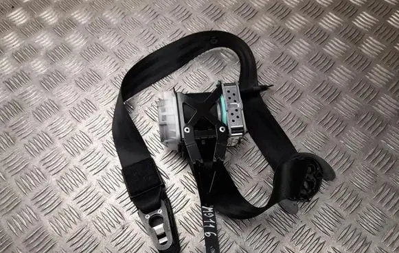 Porsche Cayenne (92A) Front seatbelt 7P0857705G