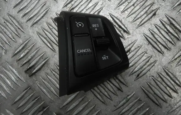 KIA Sorento Steering wheel buttons/switches 967102P000