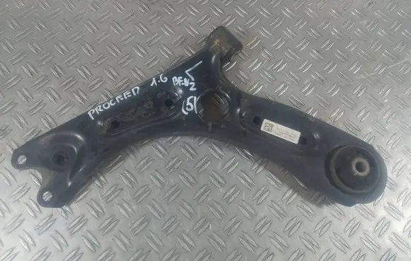 KIA Pro Cee'd III Front control arm 54500G4AA0 5450G 190523B0000010