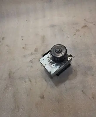 Volvo XC90 ABS Pump P08671225 302643 10020403674