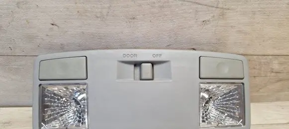 Mazda 3 I Front seat light