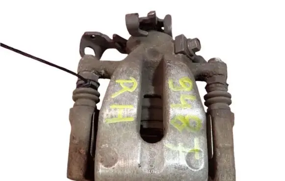 Opel Zafira B Rear brake caliper
