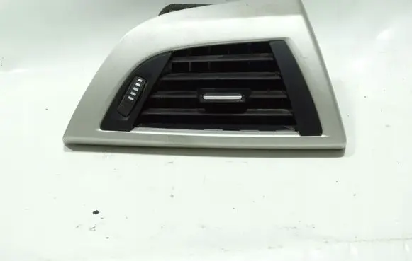 BMW 1 F20 F21 Dashboard side air vent grill/cover trim 9205356