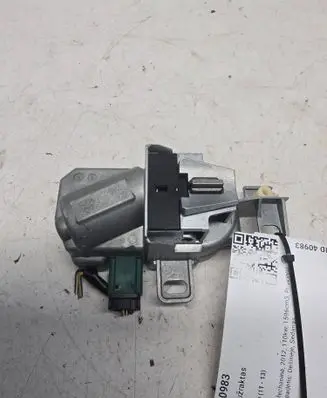 Volvo S60 Steering wheel lock P31340734