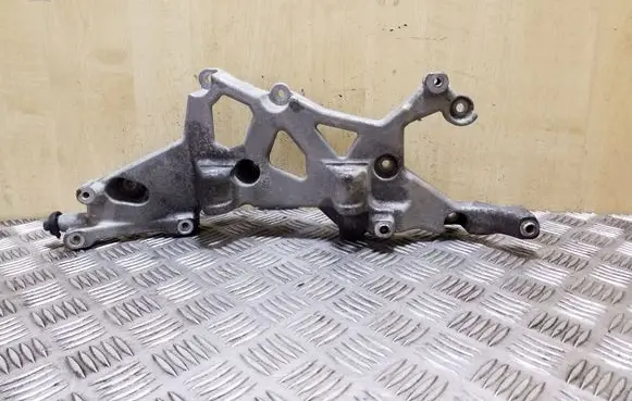 Jaguar XF X250 Generator/alternator bracket CX2310239AB