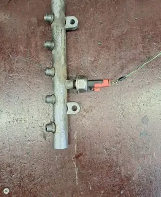 Ford C-MAX I Fuel main line pipe 9645689580