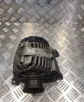 Audi A4 S4 B5 8D Generator/alternator 058903016E