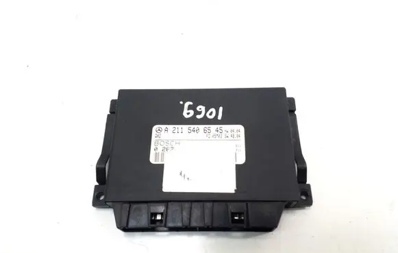 Mercedes-Benz E W211 Parking PDC control unit/module A2115406545