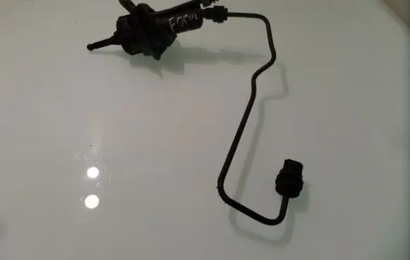 Ford Focus Clutch master cylinder KG19300