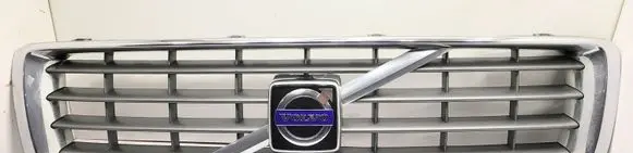 Volvo S80 Front bumper upper radiator grill