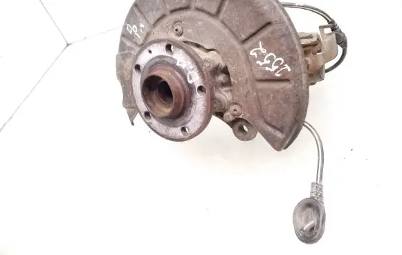 Volkswagen Caddy Front wheel hub spindle knuckle 1K06N 1K0615312F