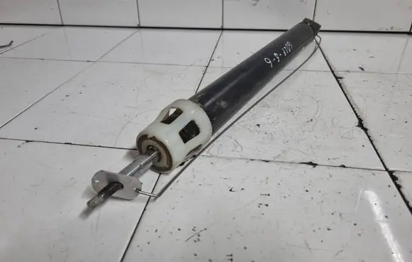 Volkswagen Golf V Rear shock absorber/damper E3125702