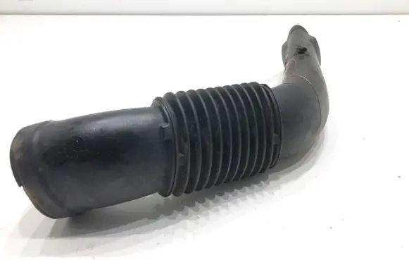 Dacia Duster II Air intake hose/pipe 8200516253
