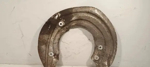 BMW 1 F20 F21 Front brake disc dust cover plate 6873418