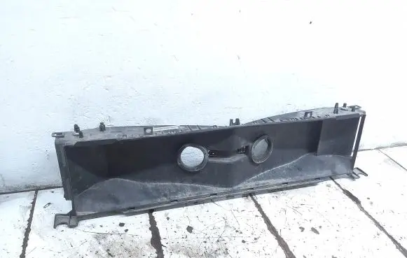 Tesla Model S Intercooler air guide/duct channel 100725600J 600819200F