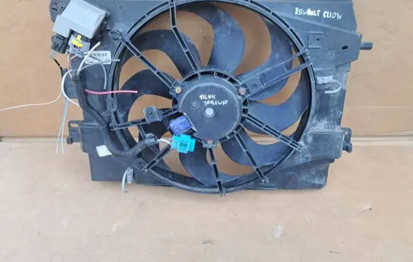 Renault Clio IV Electric radiator cooling fan 214818009R