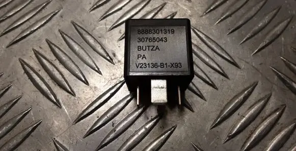 Volvo V40 Other relay 30765043