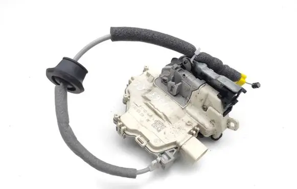 Audi A4 S4 B9 Rear door lock 4G0839015F