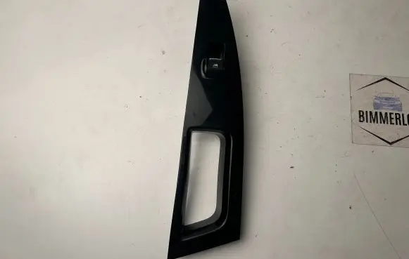 Ford Mondeo MK V Rear door window switch trim DS7314A567B