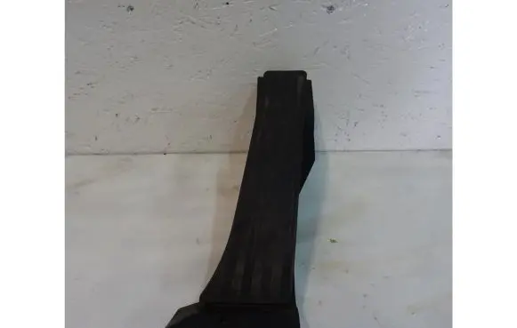 BMW 5 E60 E61 Accelerator throttle pedal 6772645