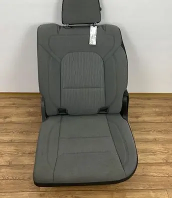 Dodge RAM 1500 DS Second row seats 