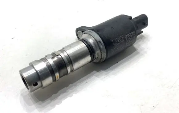 Audi Q3 F3 Camshaft position sensor 04E906455AC