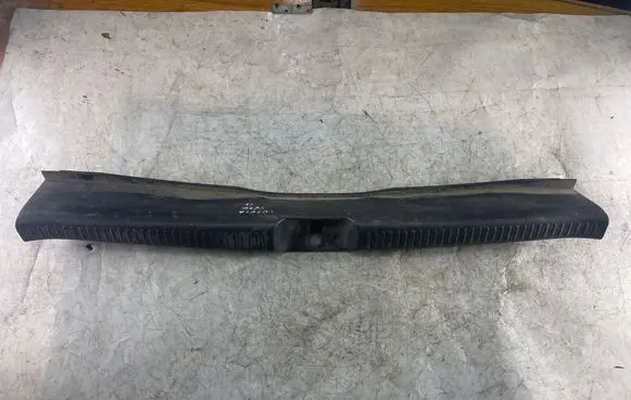 Toyota Corolla Verso E121 Trunk/boot sill cover protection 6471613150