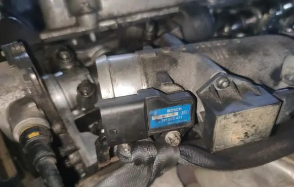 Opel Signum Air pressure sensor 0281002437