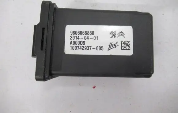 Citroen C4 II Picasso Other control units/modules 9806066880