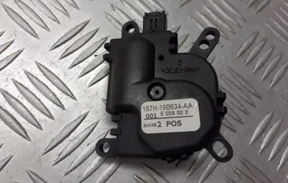 Ford Mondeo Mk III Central body control module 1S7H-19B634-AA
