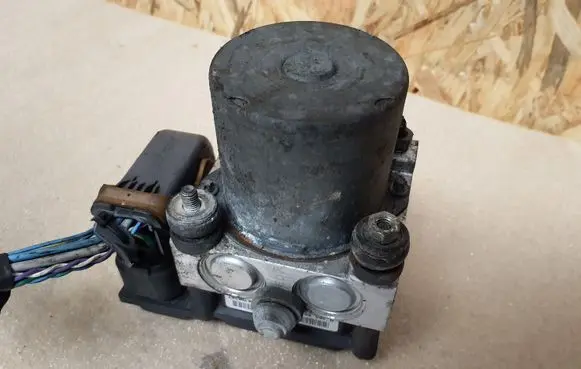 Peugeot Expert ABS Pump 0265232065 1401109880 1401259780