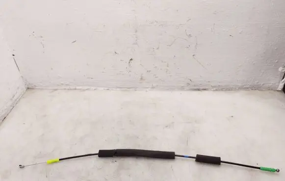 Toyota Camry VIII XV70 Front door cable line 
