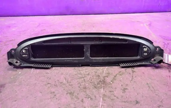 Citroen Xsara Picasso Speedometer (instrument cluster) 