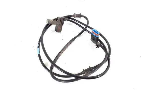 Mercedes-Benz GLK (X204) Brake pads wear sensor A2045404810