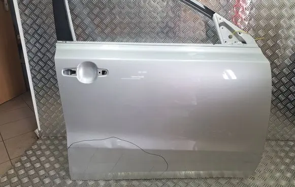 Suzuki Vitara (LY) Front door S25165052