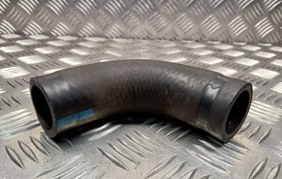 Toyota Yaris Engine coolant pipe/hose