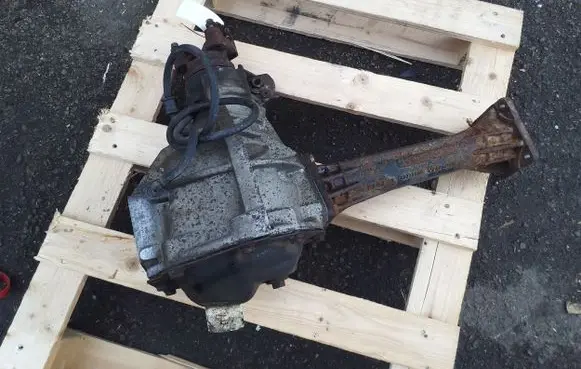 Hummer H3 Front differential 