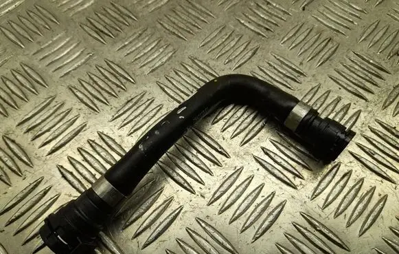 BMW 5 G60 Engine coolant pipe/hose 7562173