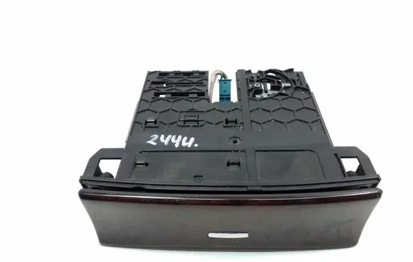 Mercedes-Benz GL X164 Ashtray (front) A1648100130