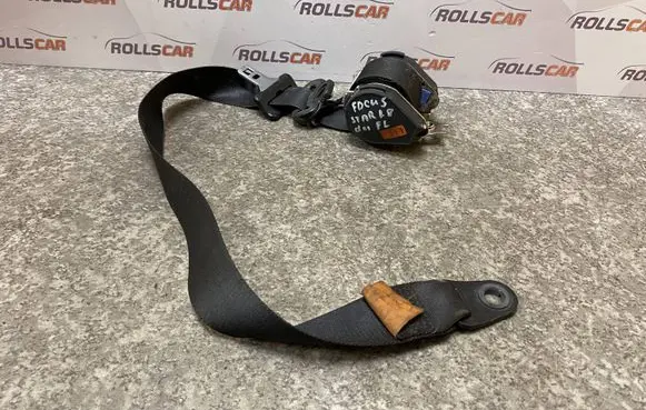 Ford Focus Front seatbelt 560626501