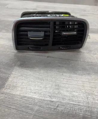 Audi A6 S6 C7 4G Rear air vent grill 4G0819203 9026000