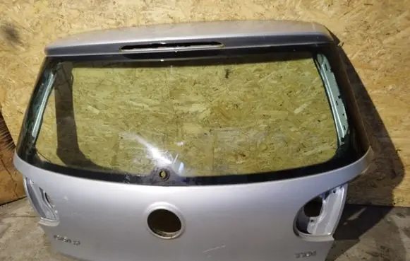 Volkswagen Golf V Tailgate/trunk/boot lid