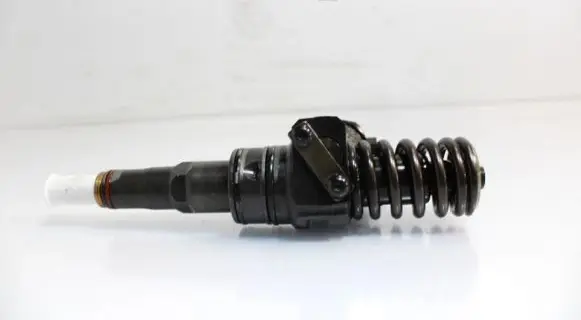 Skoda Octavia Mk2 (1Z) Fuel injector 0414720215