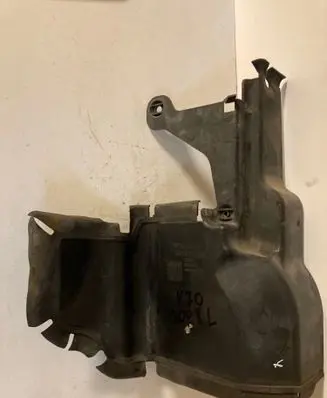 Volvo S80 Intercooler air guide/duct channel 30678190