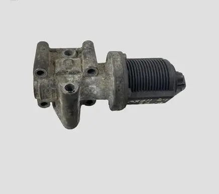 Opel Vectra C EGR valve 55215031