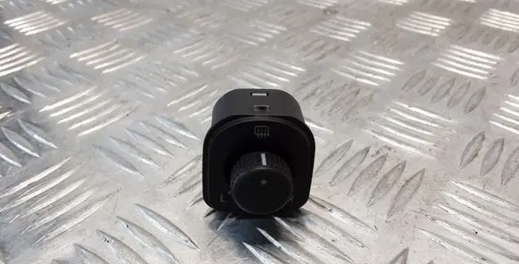 Volkswagen Golf V Wing mirror switch 1K0959565H