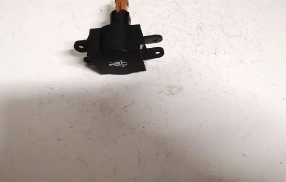 Passenger airbag on/off switch